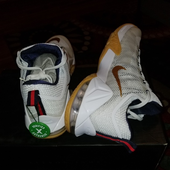 Lebron XII Low 'USA' - Picture 5 of 8